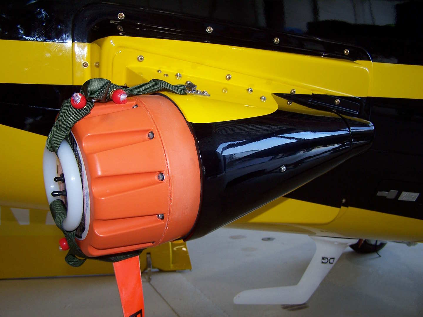 CPT 900 installed on an aircraft.